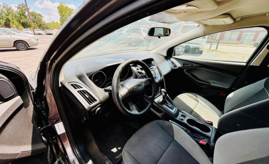 2014 FORD FOCUS S with only 102,xxx miles!