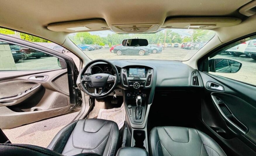 2016 FORD FOCUS SE with only 126,xxx miles!