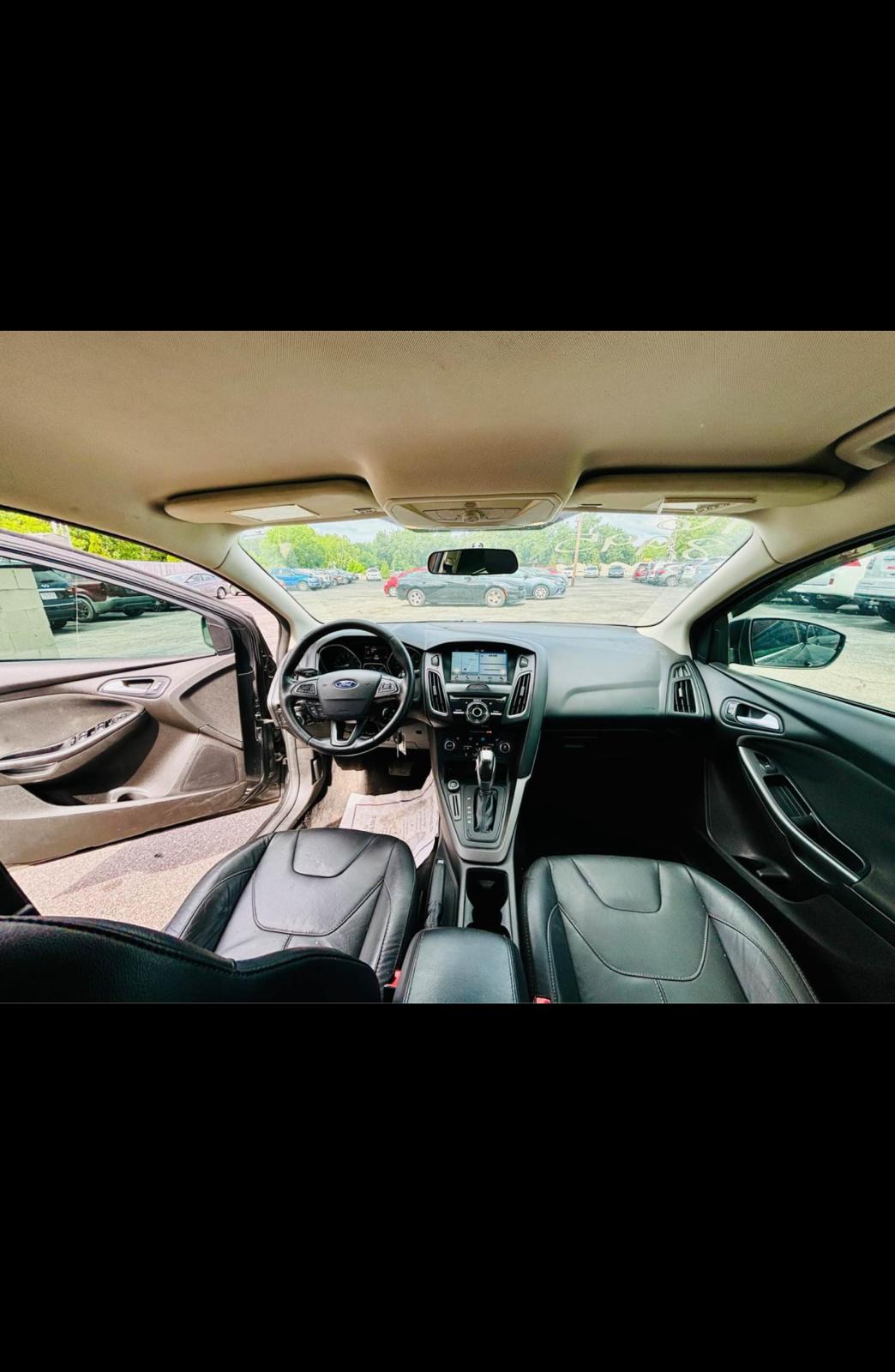 2016 FORD FOCUS SE with only 126,xxx miles!