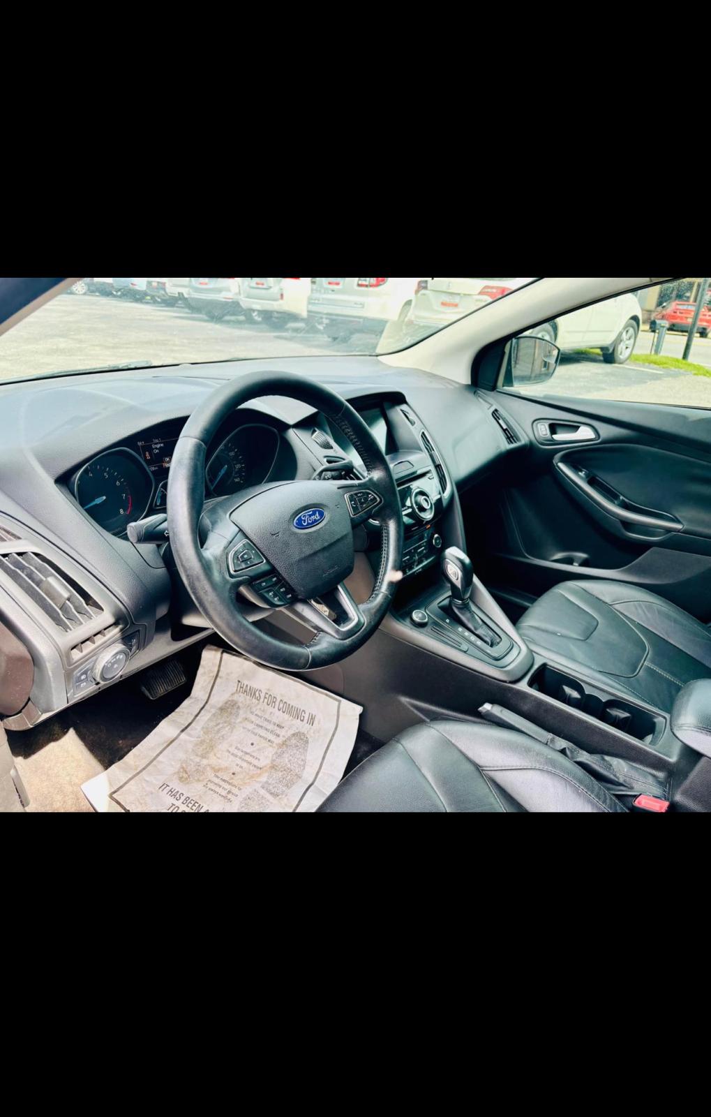 2016 FORD FOCUS SE with only 126,xxx miles!