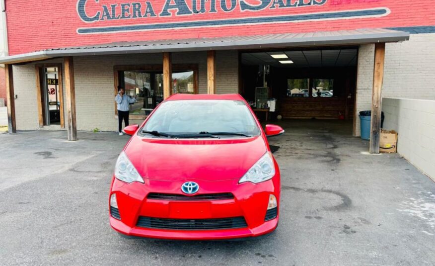 2013 TOYOTA PRIUS C ONE with only 143,xxx miles!