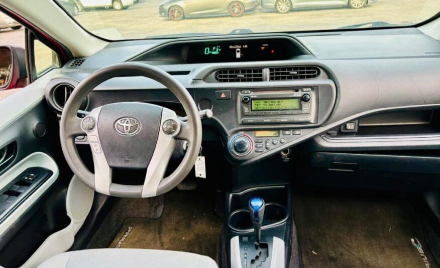 2013 TOYOTA PRIUS C ONE with only 143,xxx miles!