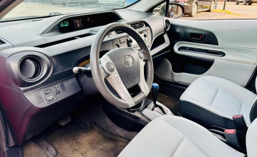 2013 TOYOTA PRIUS C ONE with only 143,xxx miles!