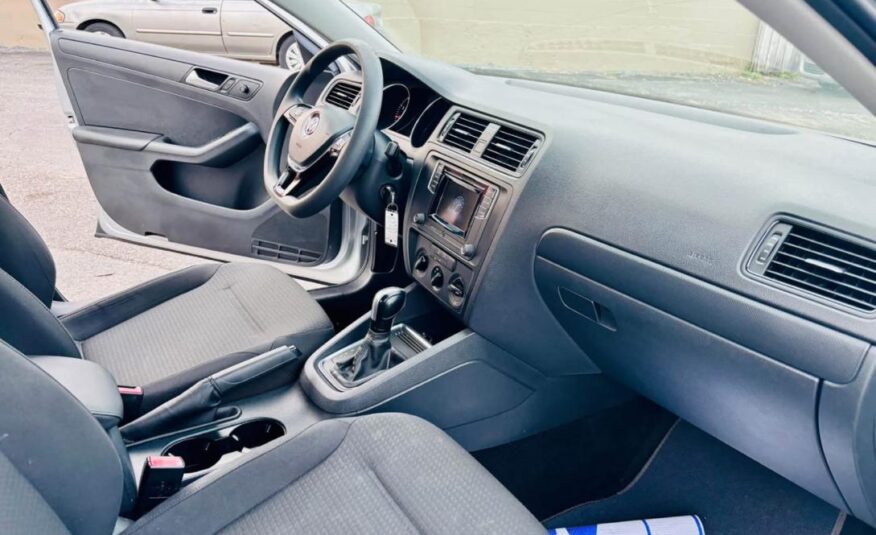 2016 VOLKSWAGEN JETTA 1.4T S with only 73xxx miles!