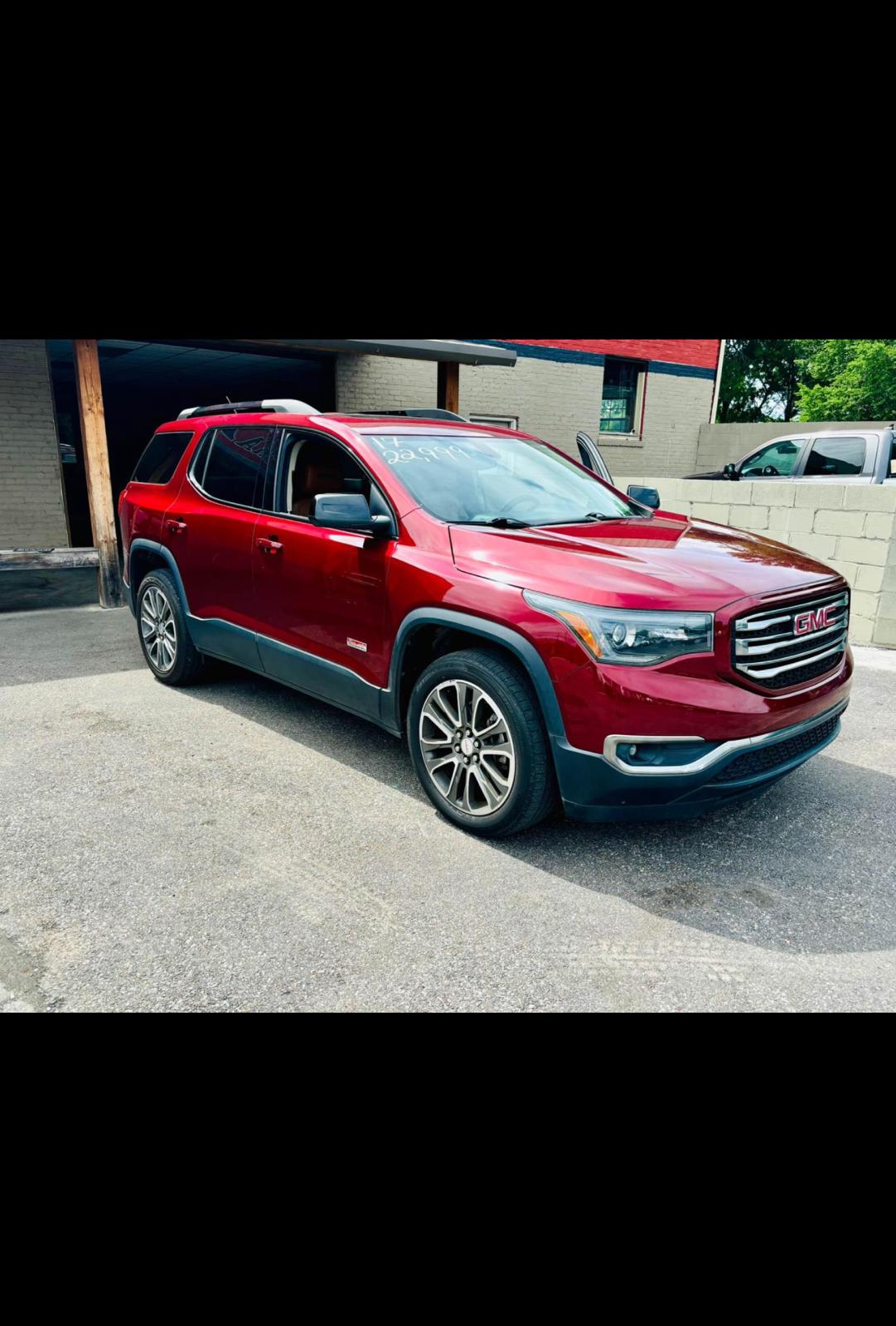 2017 GMC ACADIA SLT-1 with only 104,xxx miles!