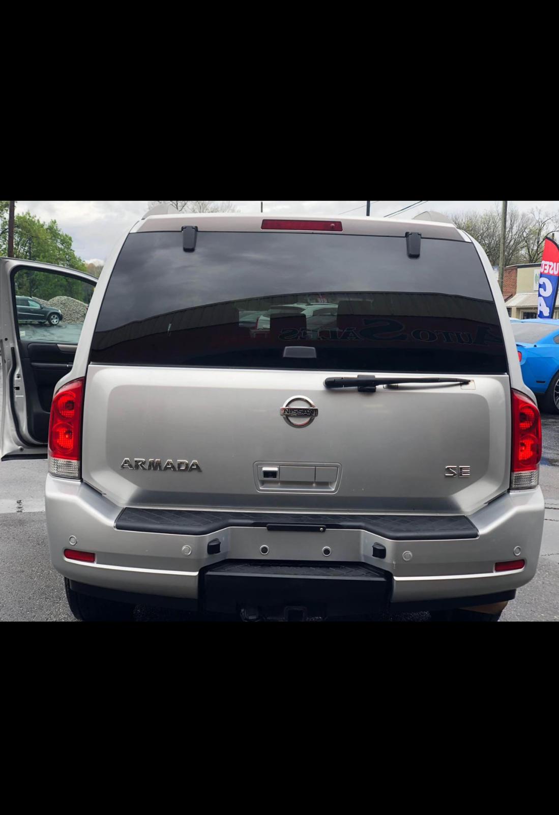 2009 NISSAN ARMADA SE with only 150,xxx miles!