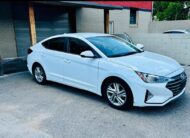 2020 HYUNDAI ELANTRA SEL/VALUE/LIMITED with only 110,xxx miles!