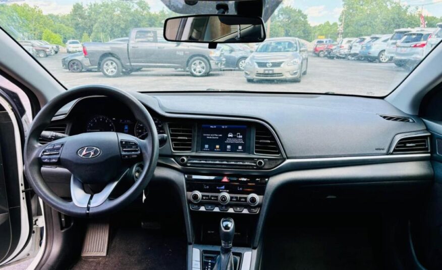 2020 HYUNDAI ELANTRA SEL/VALUE/LIMITED with only 110,xxx miles!