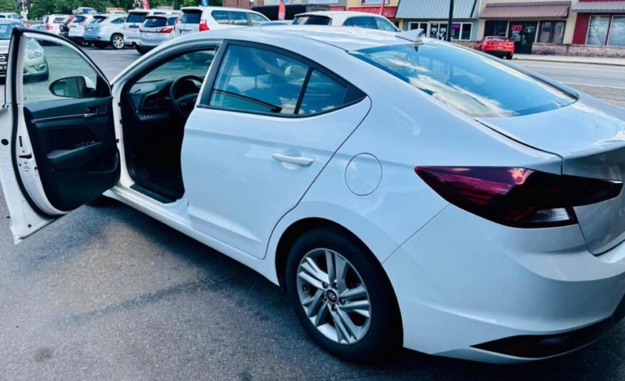 2020 HYUNDAI ELANTRA SEL/VALUE/LIMITED with only 110,xxx miles!