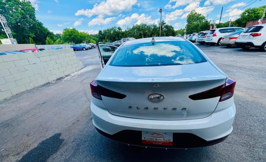 2020 HYUNDAI ELANTRA SEL/VALUE/LIMITED with only 110,xxx miles!