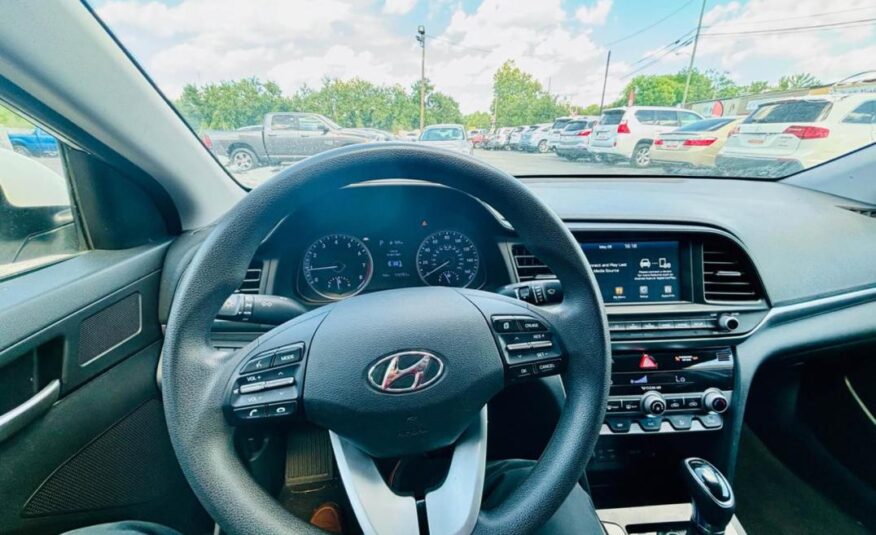 2020 HYUNDAI ELANTRA SEL/VALUE/LIMITED with only 110,xxx miles!