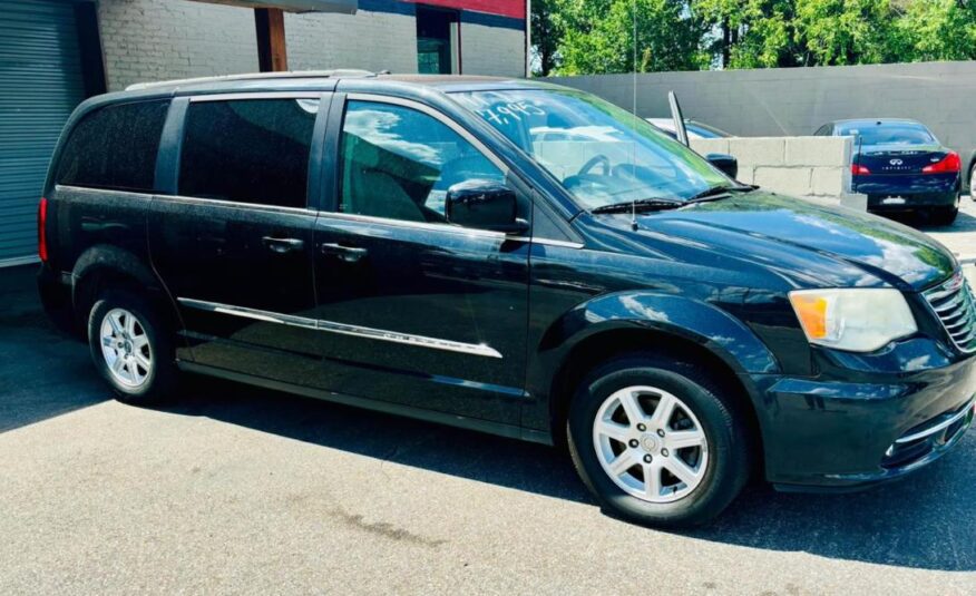 2011 CHRYSLER TOWN AND COUNTRY TOURING with only 128,xxx miles!