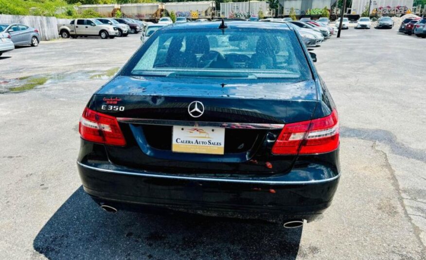 2011 MERCEDES-BENZ E-CLASS E 350 LUXURY with only 89,xxx miles!