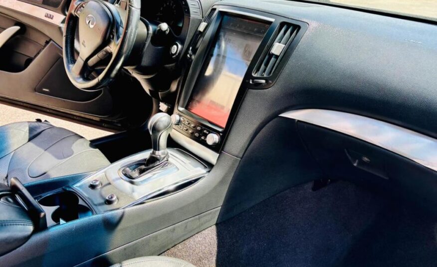 2015 INFINITI Q60 JOURNEY with only 113xxx miles!