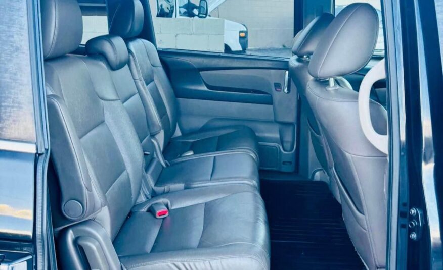 2016 HONDA ODYSSEY EX-L  with only 182,xxx miles!
