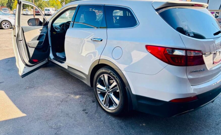 2016 HYUNDAI SANTA FE LIMITED with only 114,xxx miles!