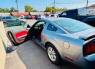 2006 FORD MUSTANG V6 STANDARD with only 67,xxx miles!
