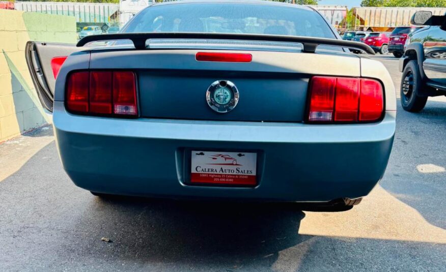 2006 FORD MUSTANG V6 STANDARD with only 67,xxx miles!