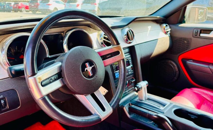 2006 FORD MUSTANG V6 STANDARD with only 67,xxx miles!