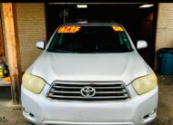 2008 TOYOTA HIGHLANDER SPORT with only 250,xxx miles!