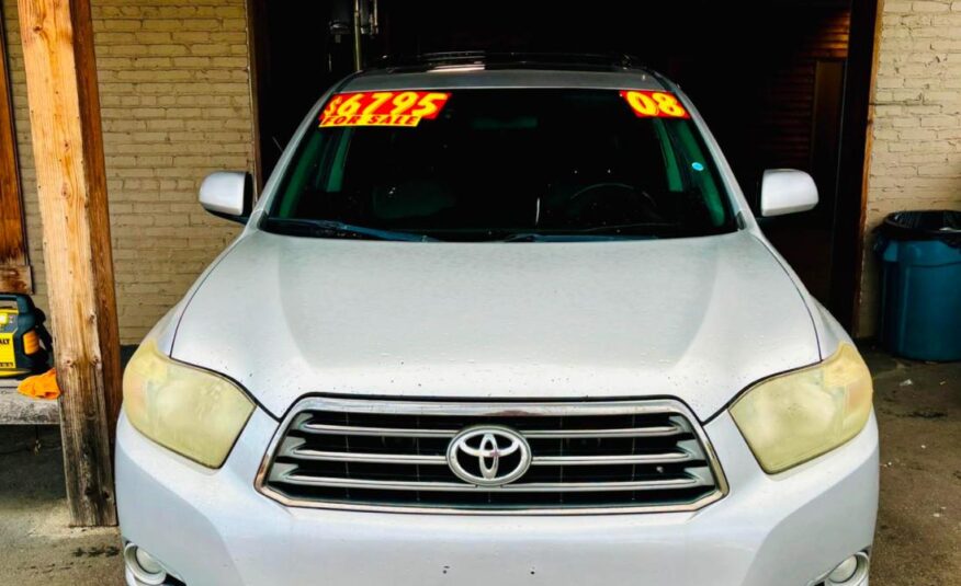 2008 TOYOTA HIGHLANDER SPORT with only 250,xxx miles!