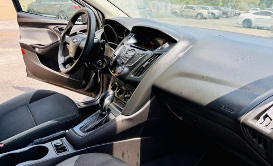 2014 FORD FOCUS S with only 102,xxx miles!