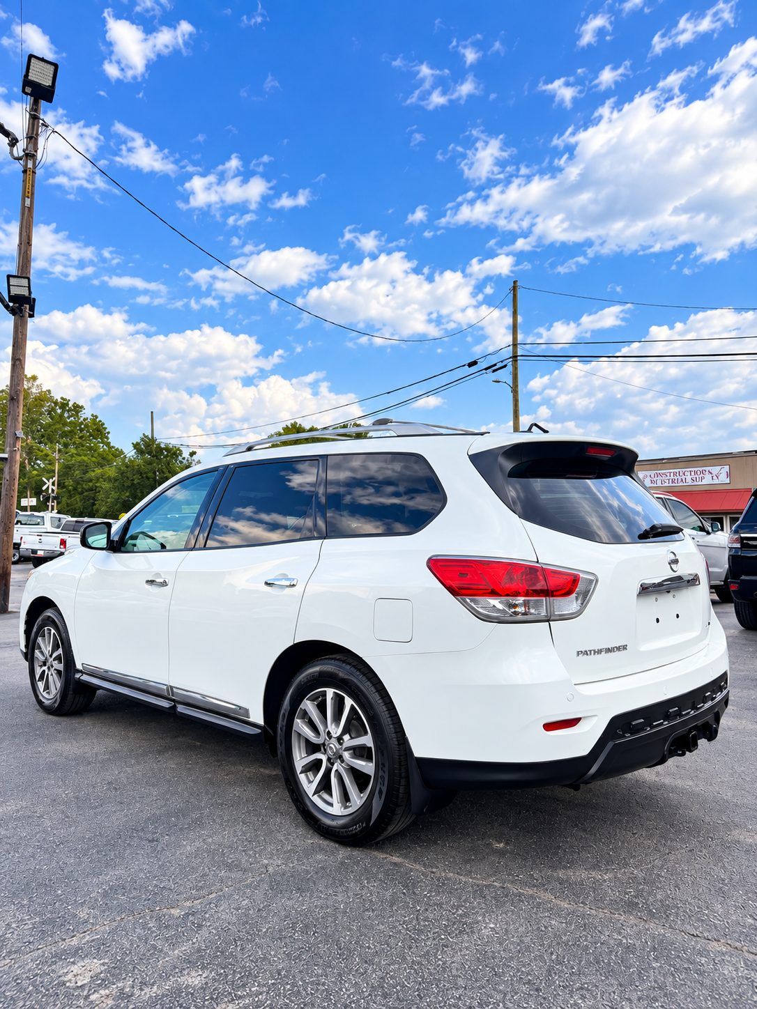 2014 Nissan Pathfinder SL