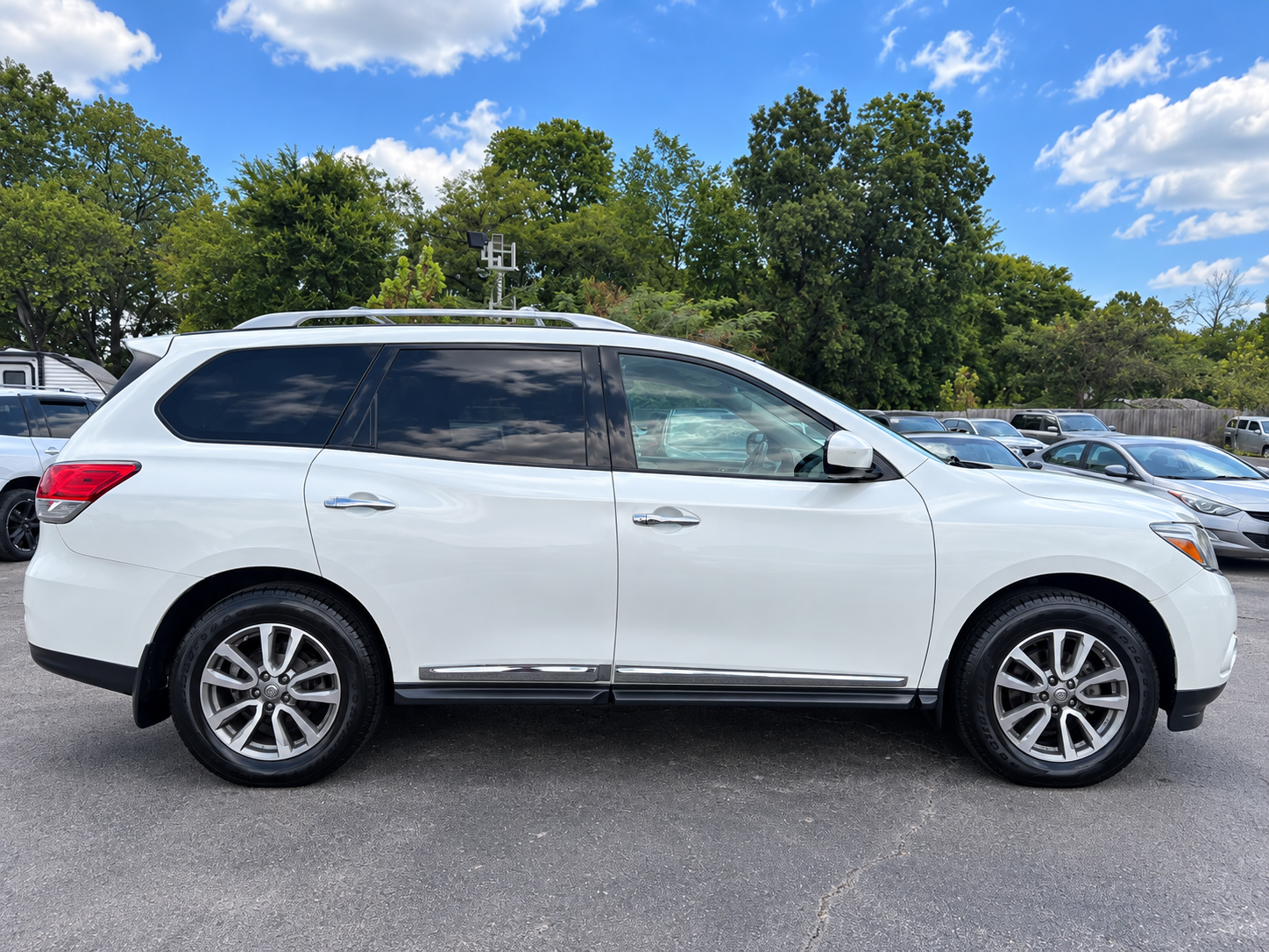 2014 Nissan Pathfinder SL